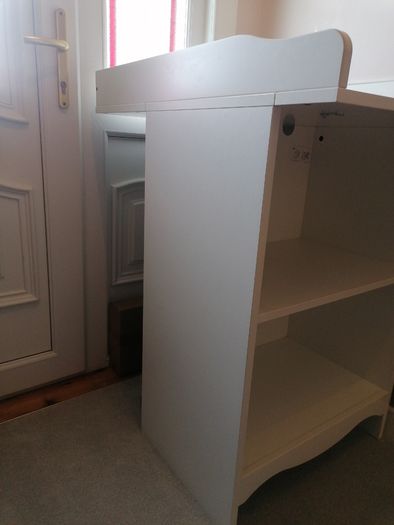 Changing table