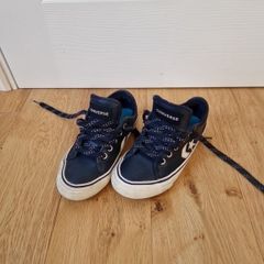 convers  trainers size 11uk(17.5)