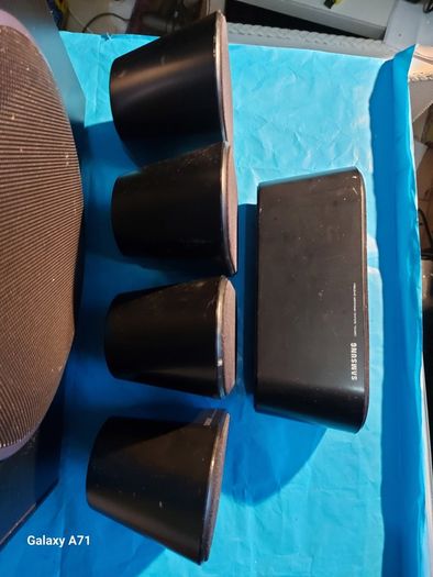 Samsung Surround Sound Speaker System, Subwoofer Speaker Model PS-WQ100, 4 Rear Speakers Model PS-RX30 and Centre Speaker Model PC-CX30