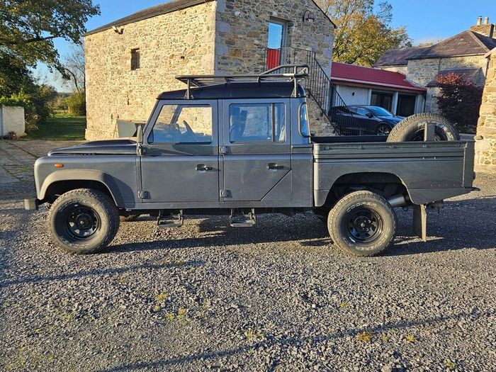 Land Rover Defender 130- 2010 crewcab