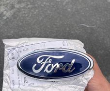 badge