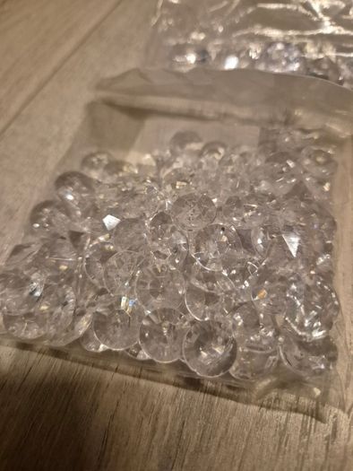 Diamond scatter crystals/ confetti (acrylic)