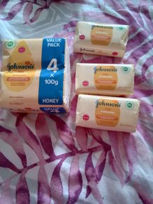NEW johnsons baby honey soap