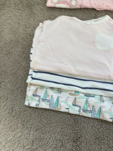 Baby rompers