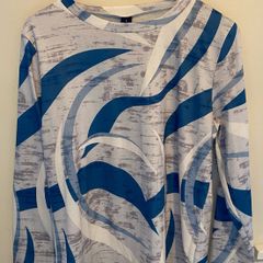 Long Sleeve Graphic Print T-Shirt Size Large