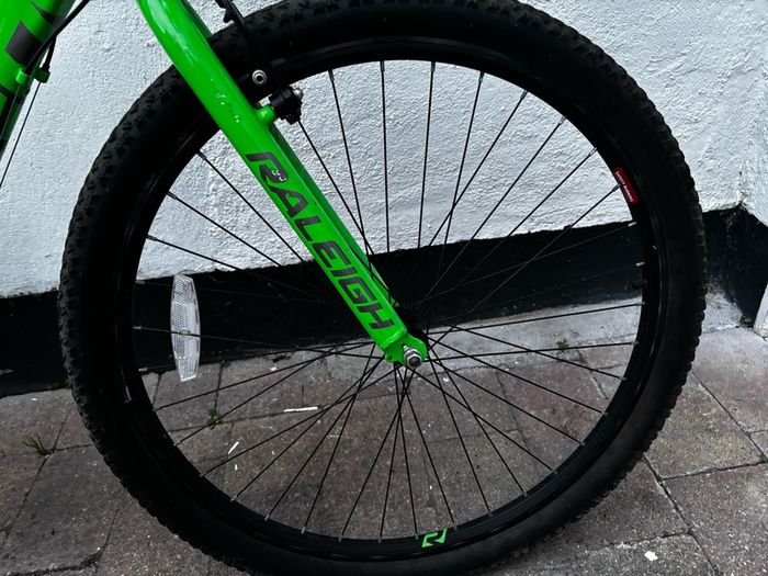Raleigh Helion Bike