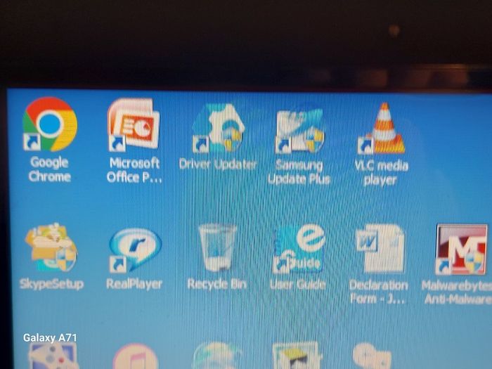 Samsung R610 15.6 inch Laptop, 3GB Ram, 300GB HDD, Intel Core 2 Duo CPU T6400 2.00GHz, indows 7 Home Premium, Chrome, Youtube, and VLC for best movie experience