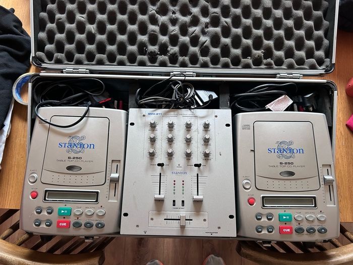 Stanton S-250 Dj set + mixer