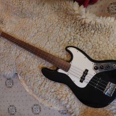 fender mexican jazz bass fretless m2700303