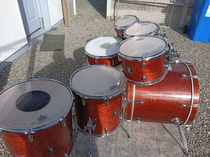 Drum kit