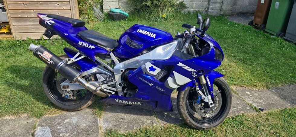 1999 Yamaha R1