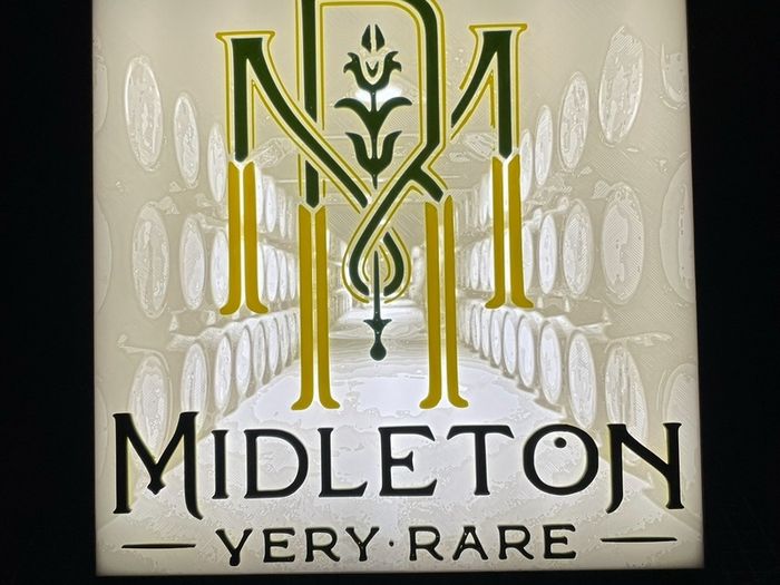 Middleton Very Rare Lightbox