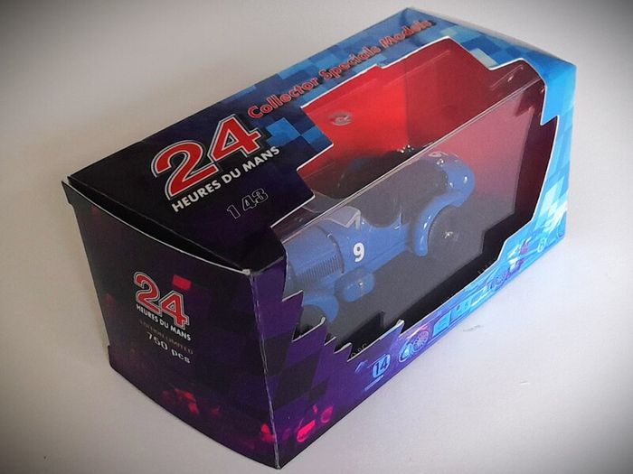 Diecast Model Le Mans Winning Alfa Romeo 8C 2300 Le Mans 1934 1st - IXO 1:43