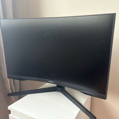 27inch Samsung Oddessy curved gaming monitor