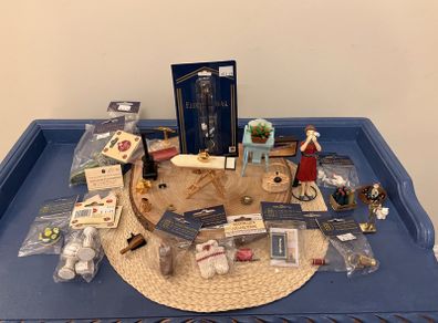 Dollhouse accessories