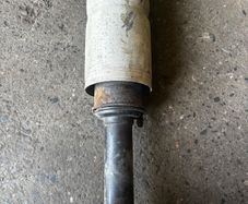 Air Strut Discovery 3 front