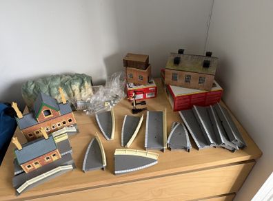 Hornby Railway Buildings & Platforms