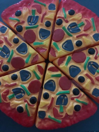 Child's play pizza
