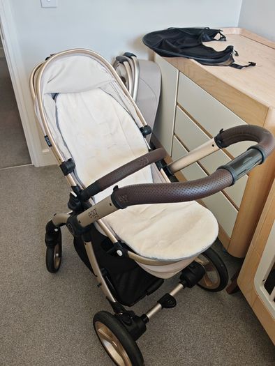 Egg2 travel system