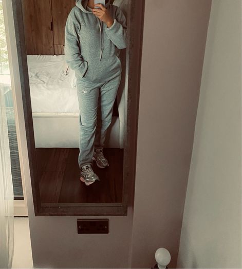 Womens alo Yoga Tracksuit