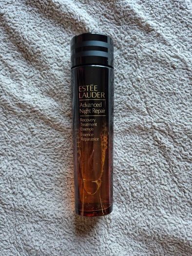 Estee Lauder Essence