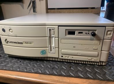 Gateway 2000 P4D-66 (Pentium upgraded)