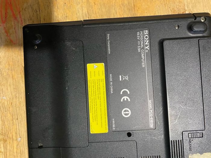 Sony Vaio i3 processor Laptop for sale + 17" Lcd Monitor