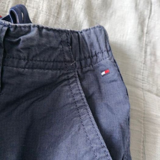 Tommy Hilfiger cargo navy shorts