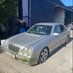 Mercedes W210 Breaking for Parts E220 CDI E class Auto