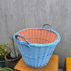 Large vintage wicker basket