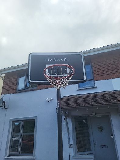 adjustable basketball hoop