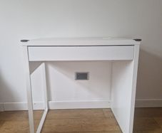 Ikea Micke desk