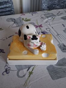 Cheese Dish Holder