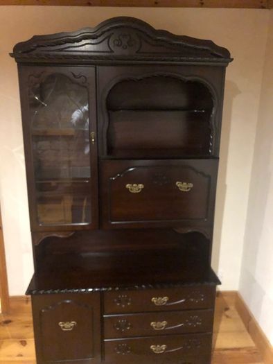 Drinks Cabinet shelf with 3 Drawers