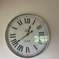 Large wall clock