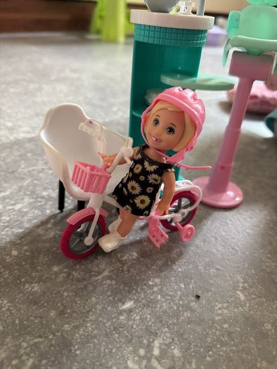 Dolls visit to the dentist