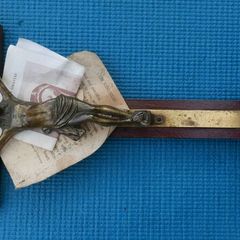 Victorian Amboyna Crucifix. 13,5" x 6,5"