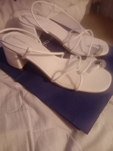 ladies sandals