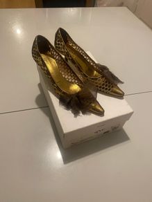 Vera Wang Heels