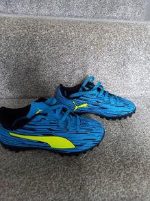 boys football shoes.UK10.EUR 28