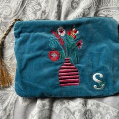 Caroline Donnelly S initial velvet zip pouch