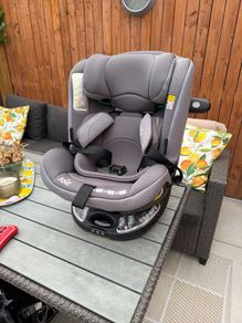 Joie 360 Rotating ISOFIX Car Seat Excellent Condition