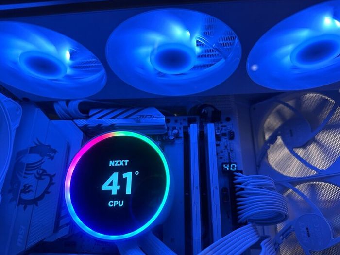 High Spec. Amd , Nzxt H6 Flow, Rx9070xt, Gaming Pc