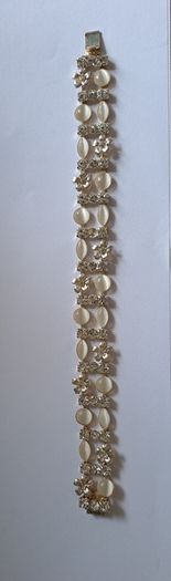 Crystal necklace and bracelet