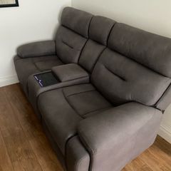 Reclining cinema sofa