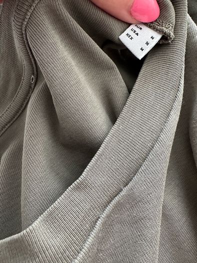 Massimo Dutti Men's Khaki Green T-shirt - size medium