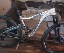 Giant Trance Dual Suspension