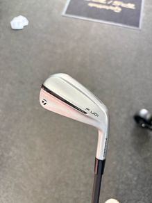 Taylormade P.UDI 2iron (excellent condition)