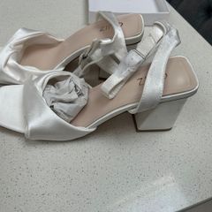 Ladies sandals satin white bridal  size 8