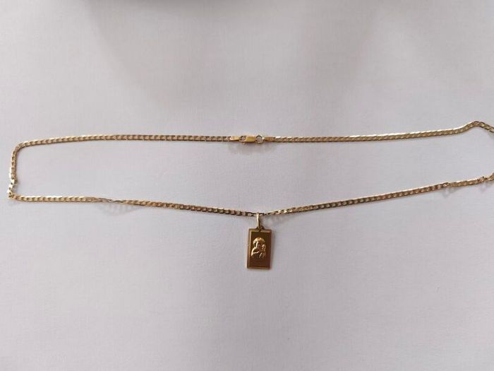 14 k / ct Gold Chain / Necklace with Pendant Mary with Baby Jesus
